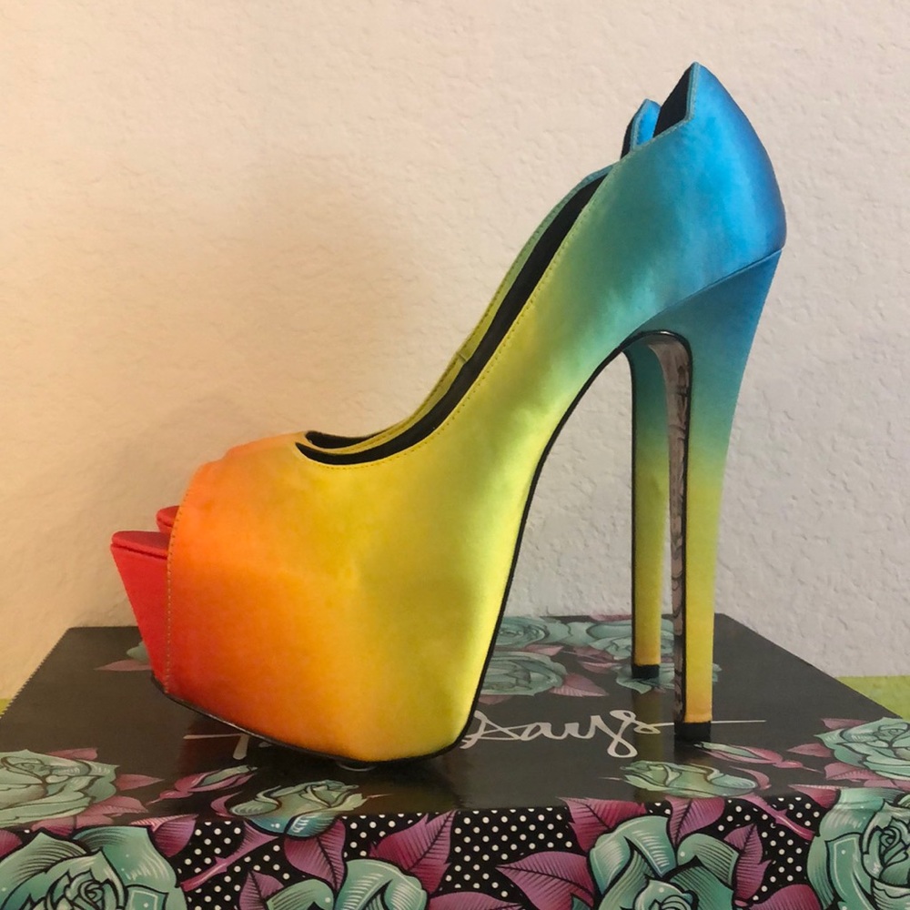 Taylor Says high heels Tiki Gaga size 9.5 rainbow